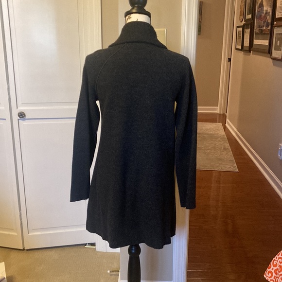 Eileen Fisher Gray Zippered Cardigan. Size XS - Picture 2 of 6